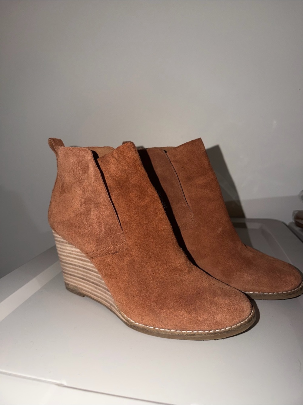 Lucky Brand Women's Tan Suede Wedge Ankle Booties